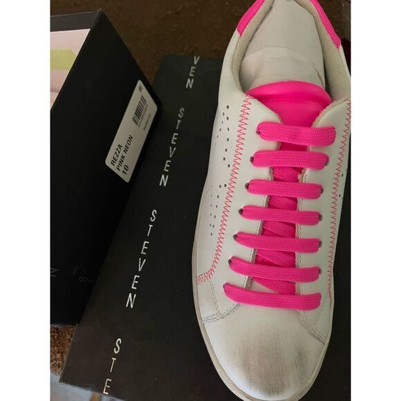 New Steve Madden Rezza Hot Pink Grunge Barbie Barbiecore Sneakers NIB - Picture 10 of 15